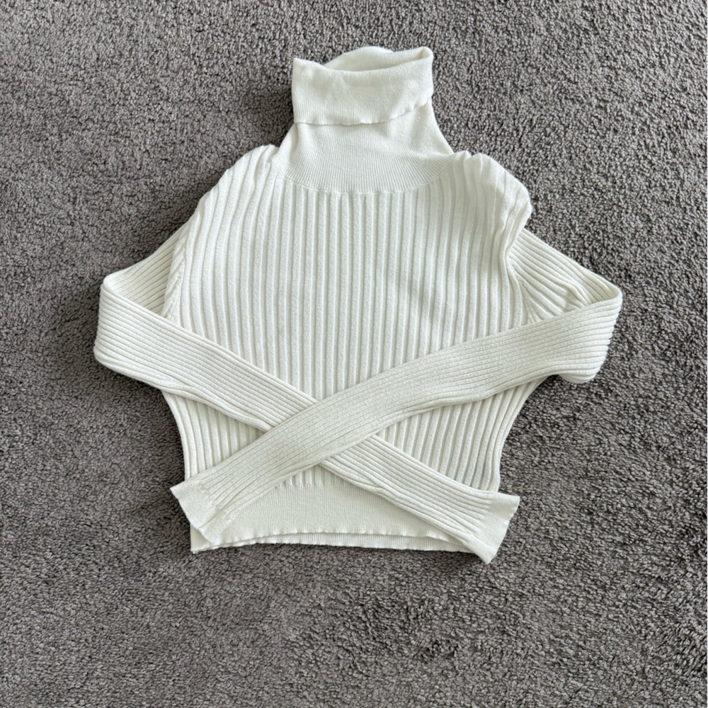 SHEIN White Ribbed Long Sleeve Turtleneck Top